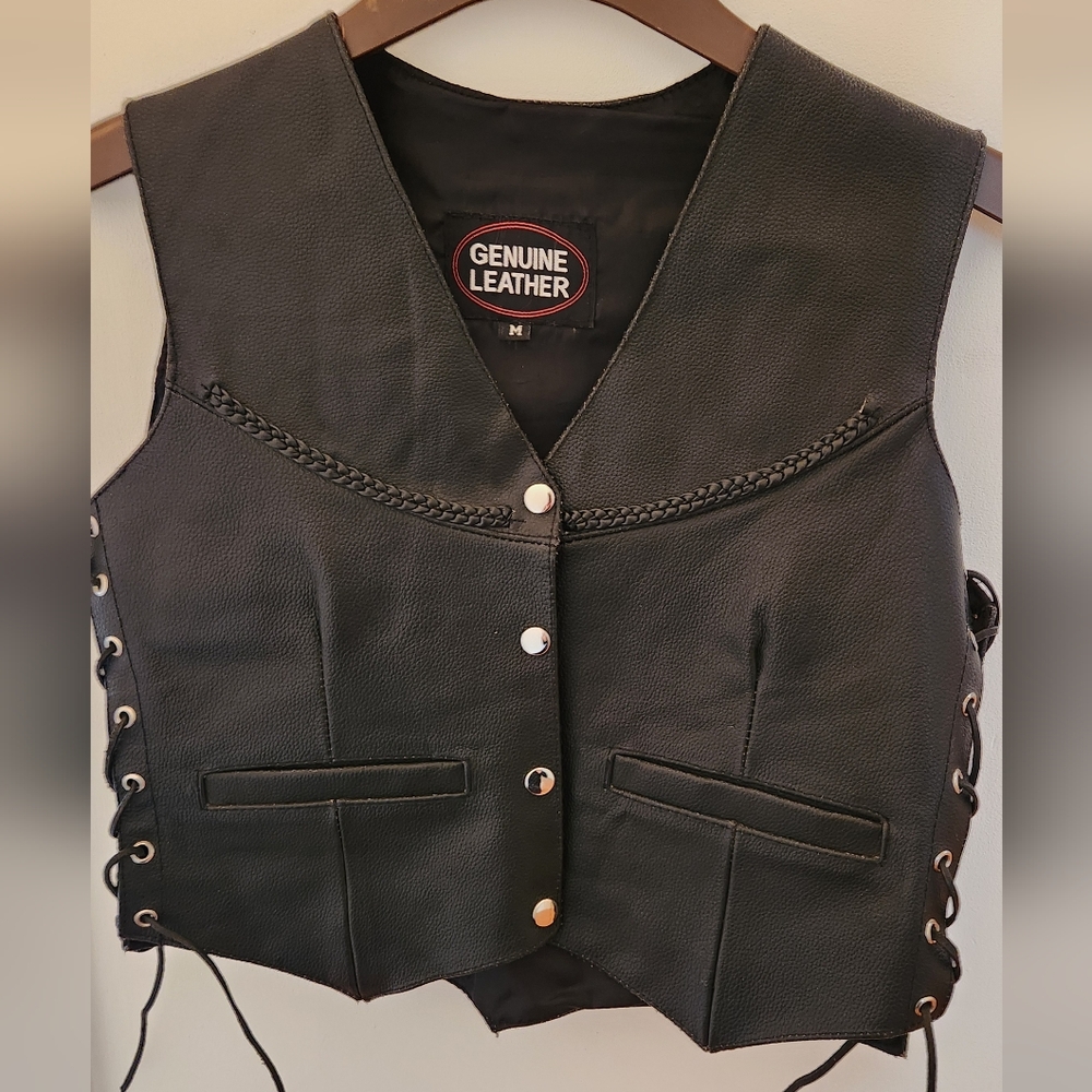 Genuine Black Leather Women's Vest, Medium